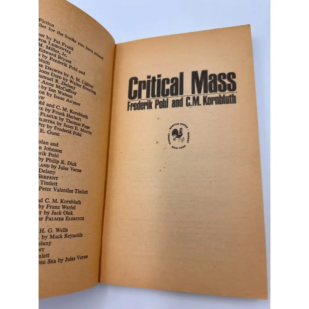 Critical Mass Frederik Pohl Kornbluth Vintage 1977 Sci Fi Short Stories